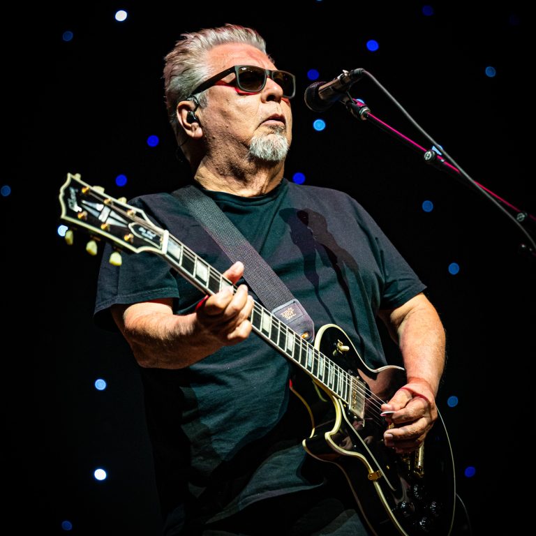 Photos: X & Los Lobos @ Paramount Theatre 7/19/25
